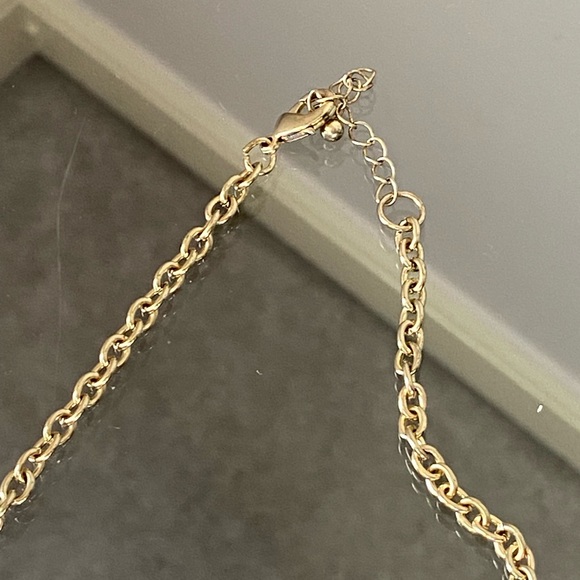 3 Strand Multi Stone Vintage Style Necklace & Matching Earrings - Picture 8 of 14